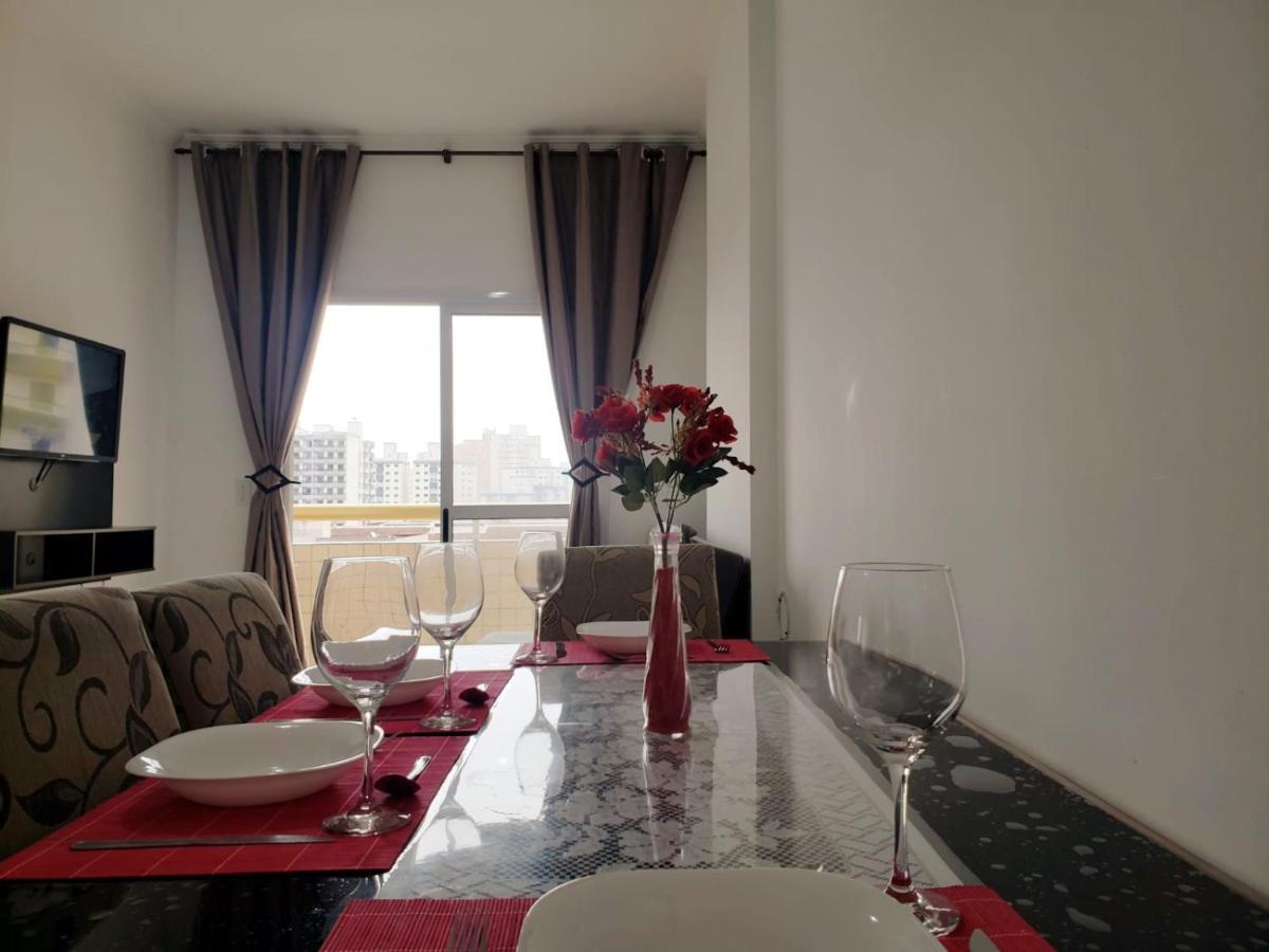 Lindo Apto 300M Praia Da Ocian E Centro - Vista Mar- Varanda Sacada - Wi-Fi 300 Mbps - Vaga De Garagem - Acomoda Ate 6 Pessoas Leilighet Praia Grande  Eksteriør bilde